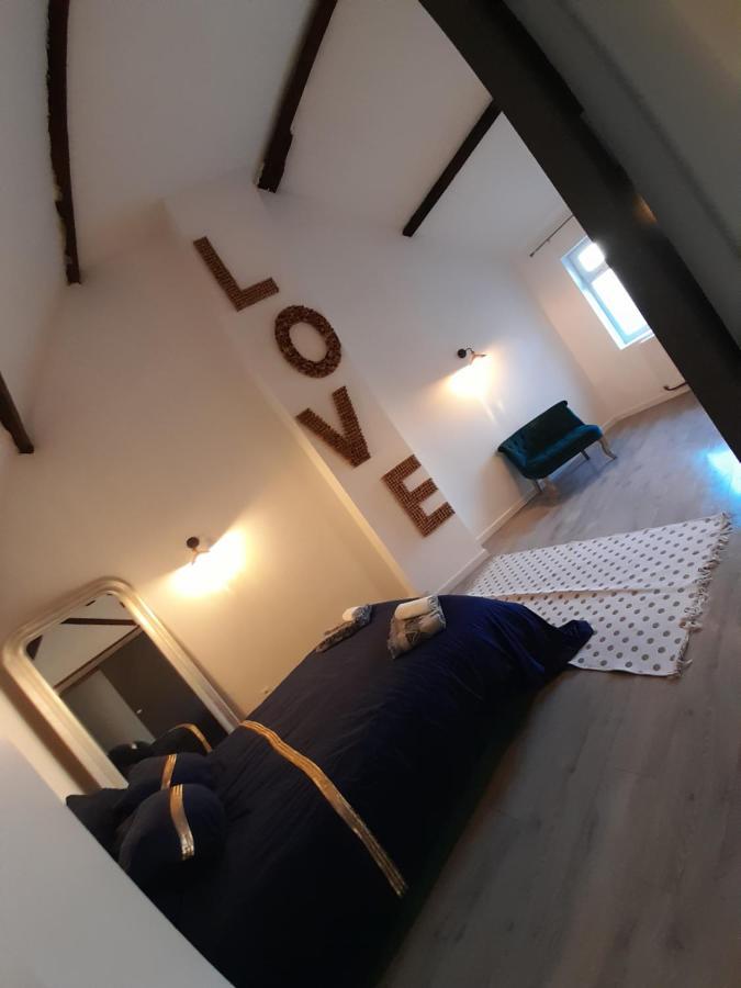 Phoenix Appartement Calais Exterior foto